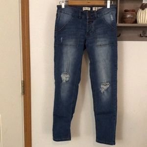 Indigo Rein Jeans anklet, distressed blue size 5